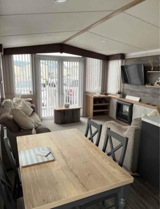 Ocean Breeze Villa Selsey Bagian luar foto